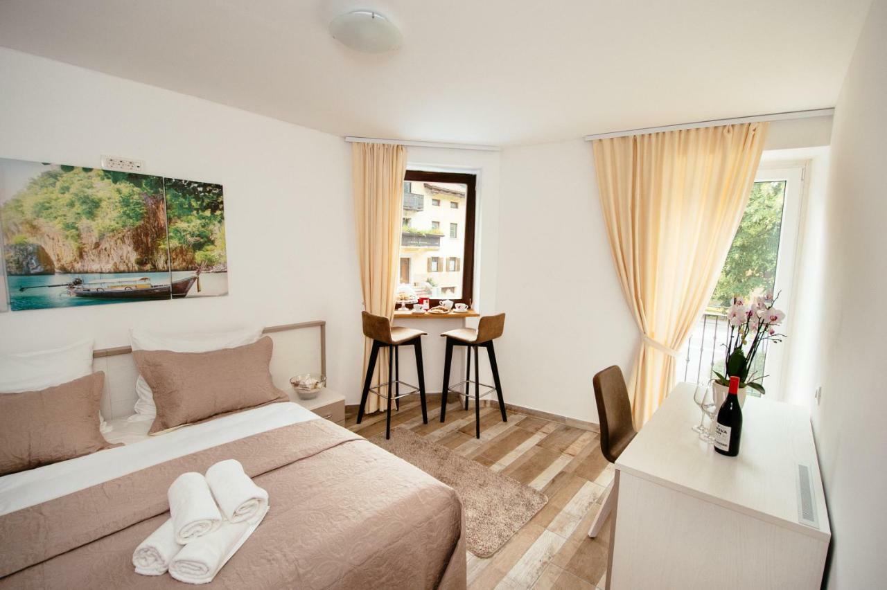 Sunny Rooms Most Na Soci Bagian luar foto