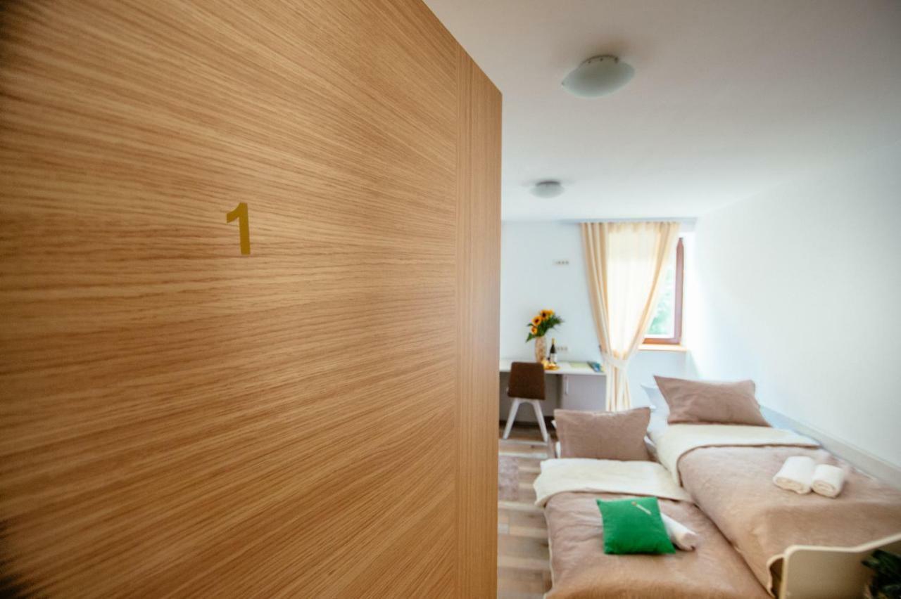 Sunny Rooms Most Na Soci Bagian luar foto